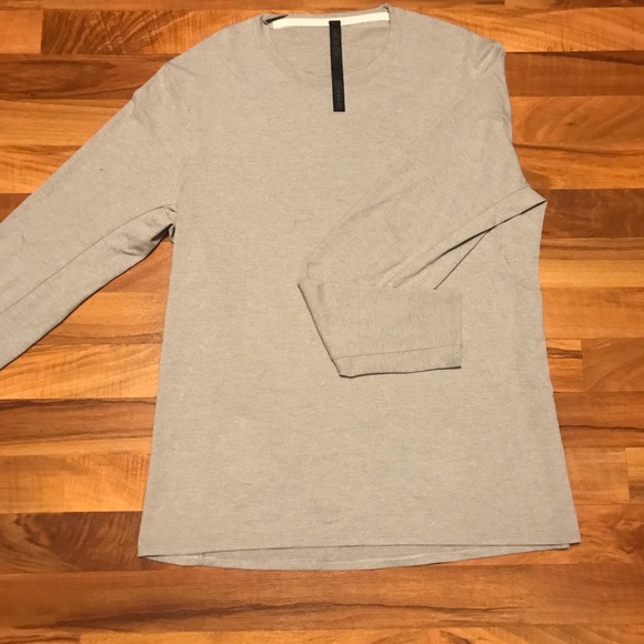 lululemon athletica Other - Lululemon drysense mesh grey long sleeve size L